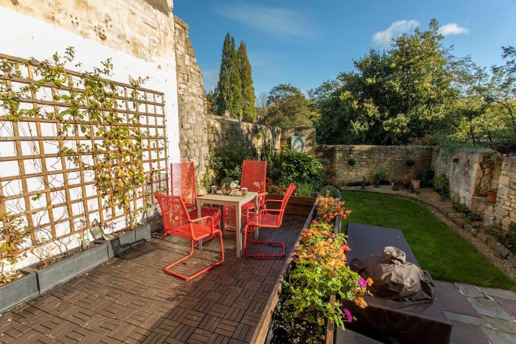 Georgian House Garden Apartment Bath Exterior photo