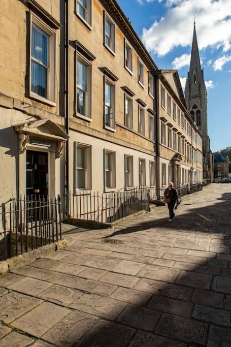 Georgian House Garden Apartment Bath Exterior photo