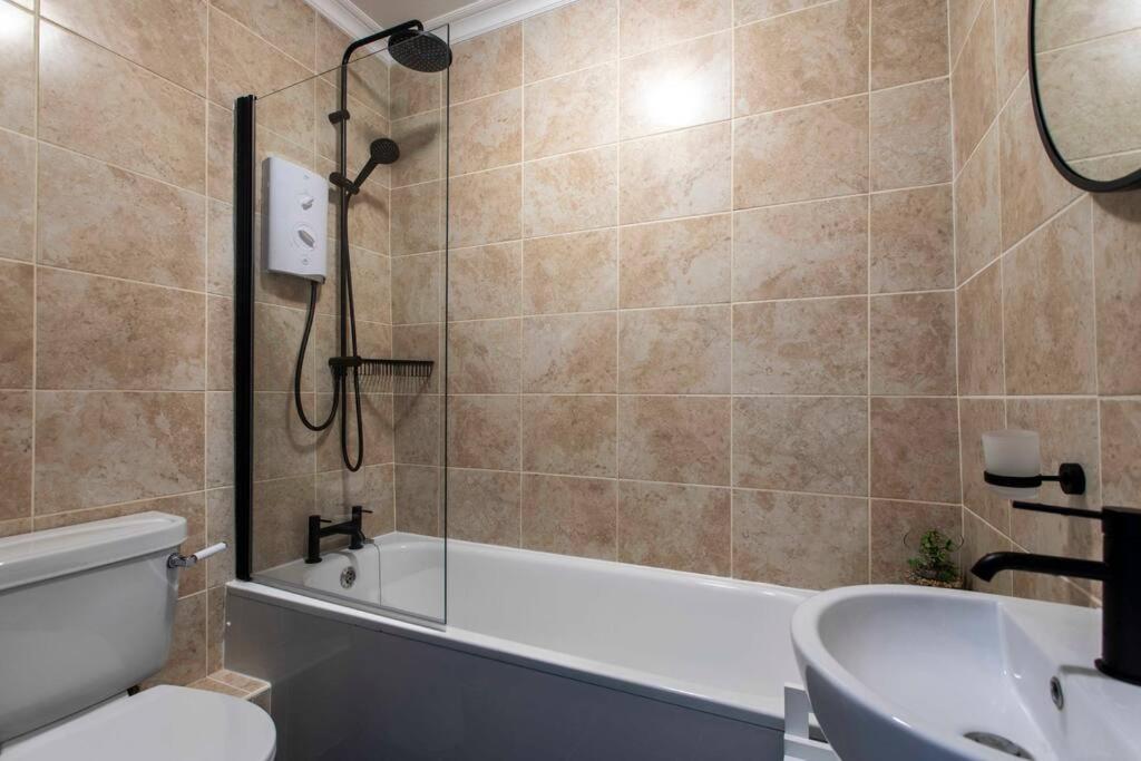 Georgian House Garden Apartment Bath Exterior photo